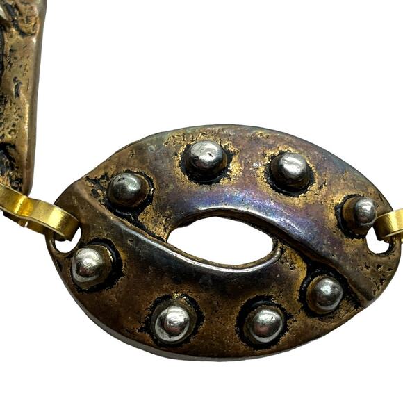 Brutalist Chain Metal Belt Abstract Faces Iron Giant Gold Silver Tone Aged Retro main image 13